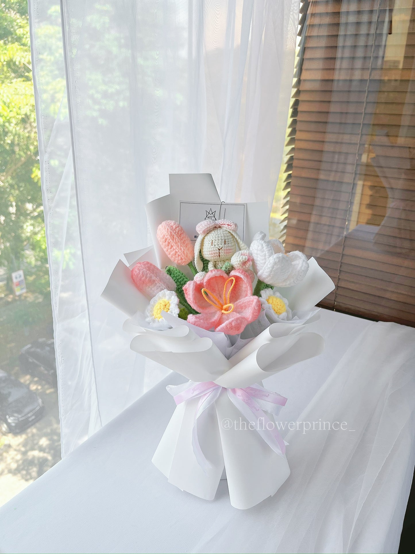 π·π©·π€π° White - Milky Bunny Tulips