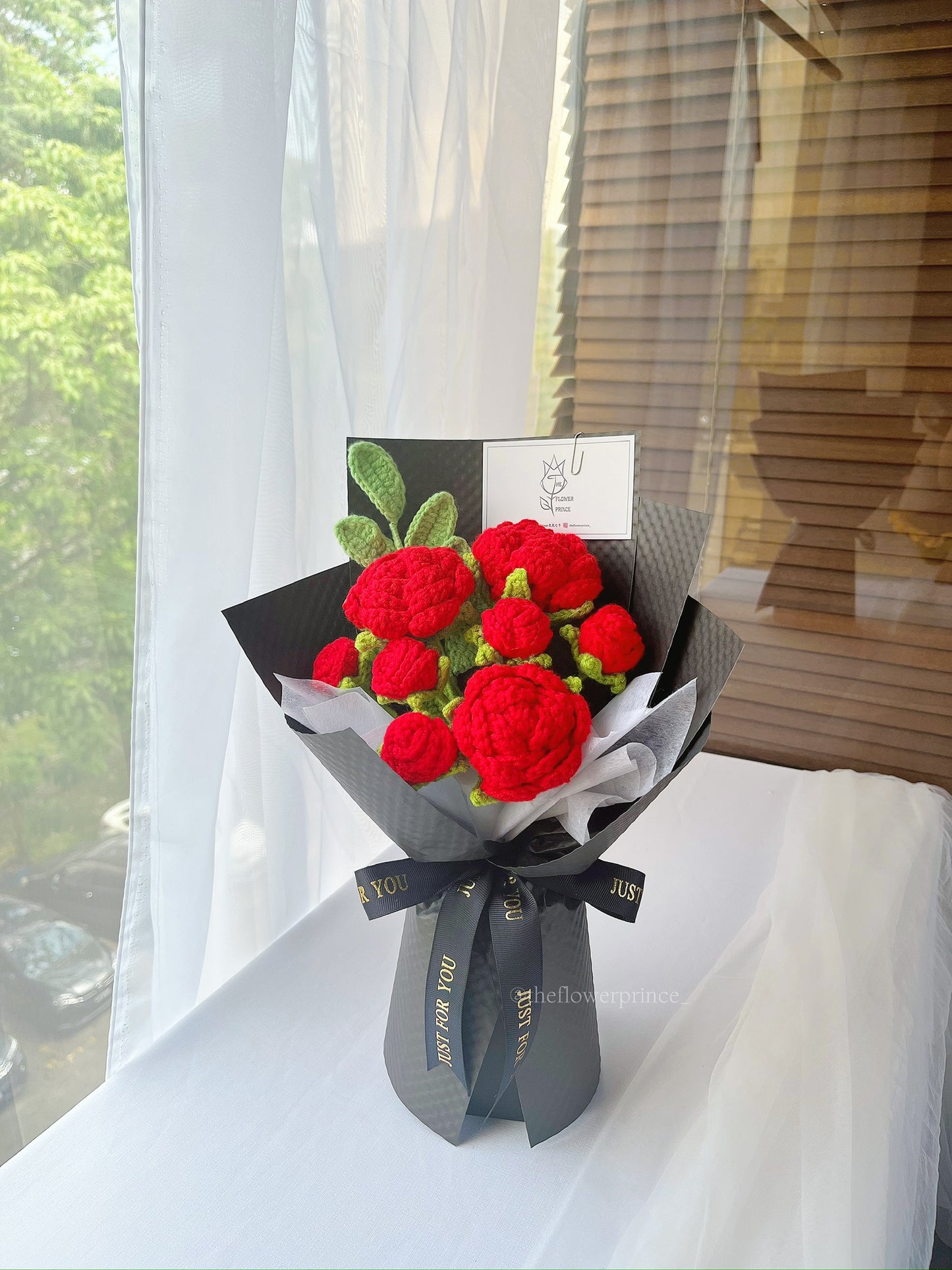 🌹Black - Pure Red Blossom