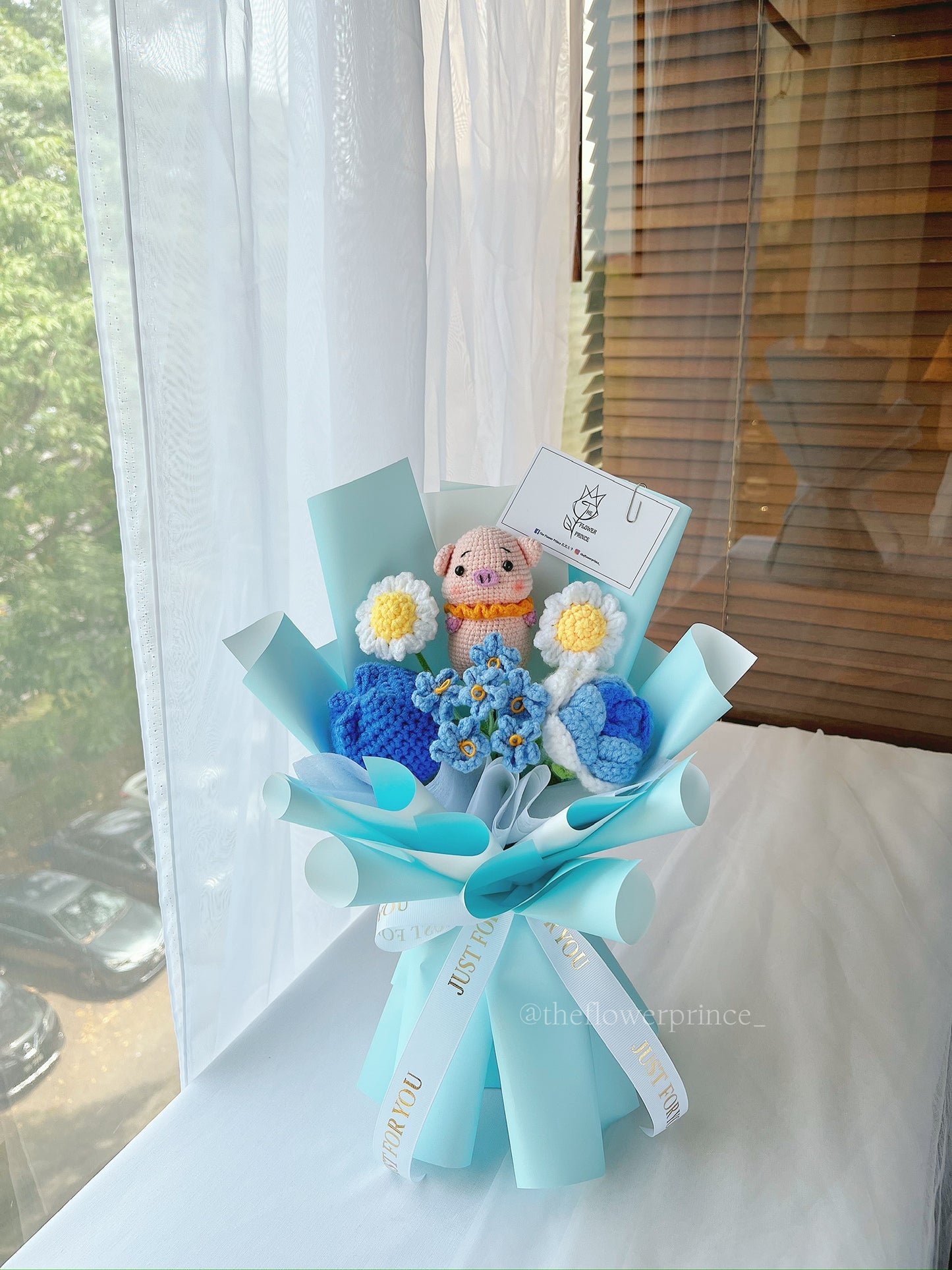 š·š©µš¼Sky Blue - Cute Piggy Bouquet