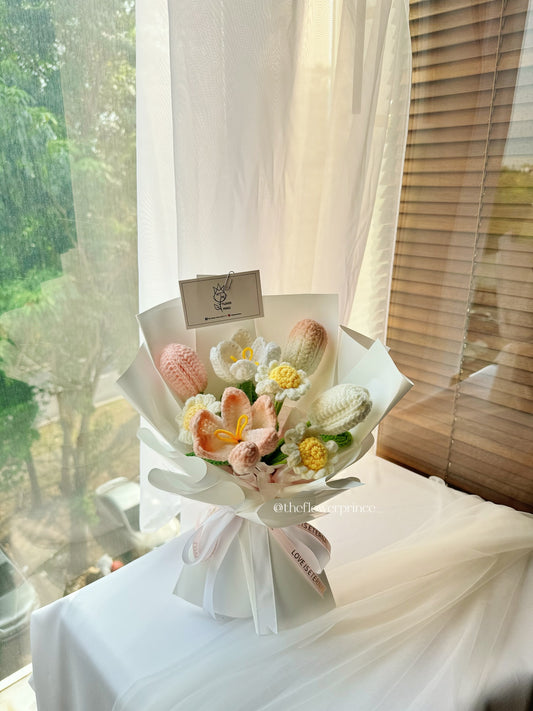 🌷🤍 White - Tulip Blush