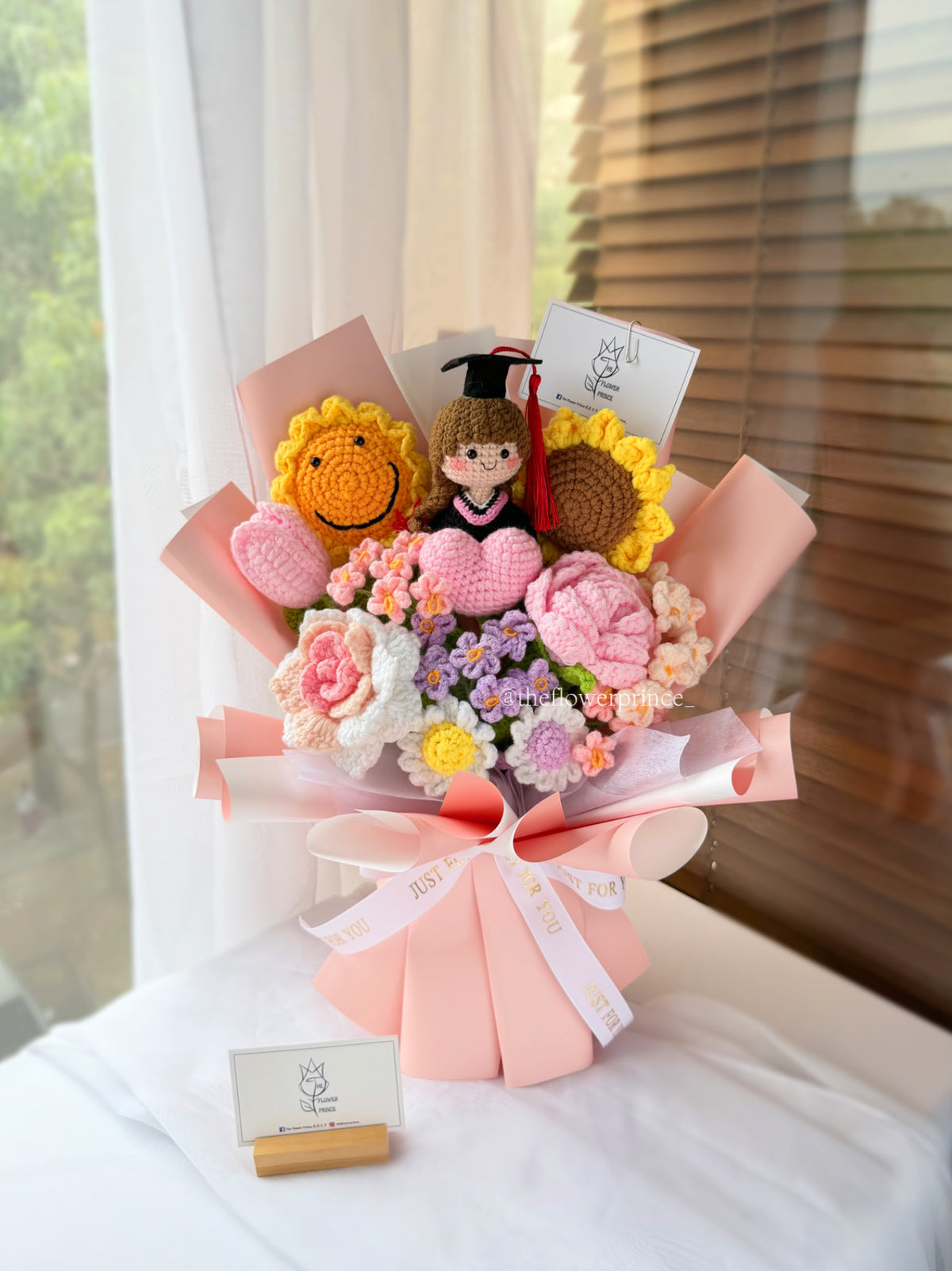 🌸🌼Pink-Pinky Blossom Graduation Bouquet